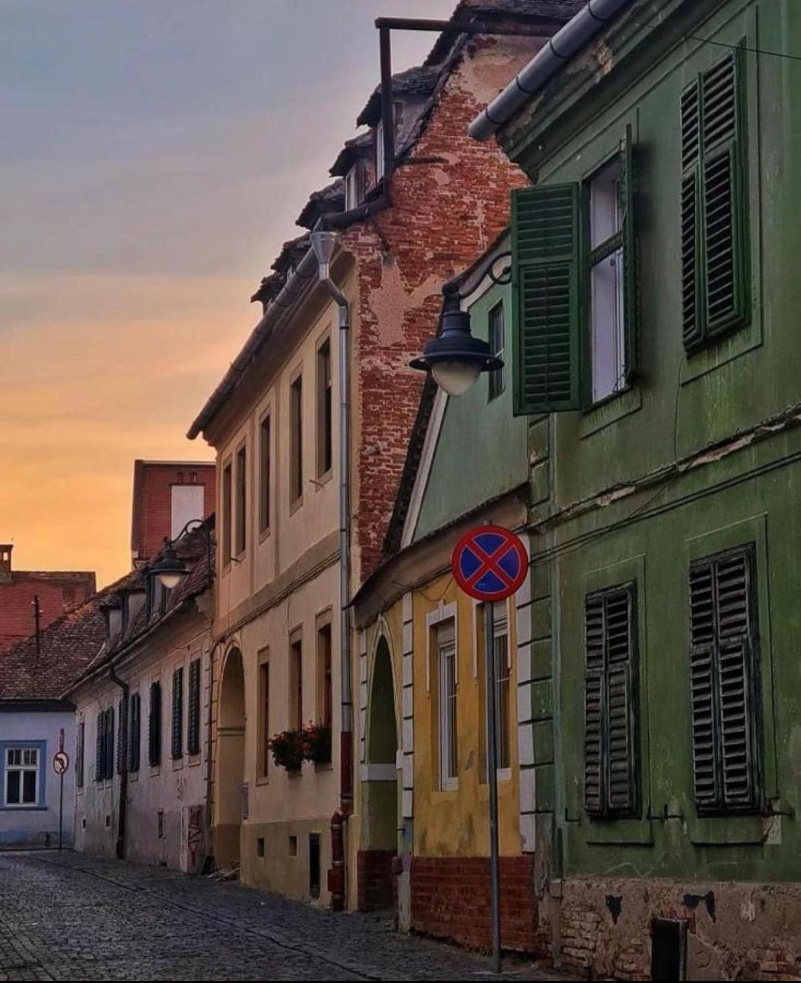 Wall St House Nagyszeben Kültér fotó